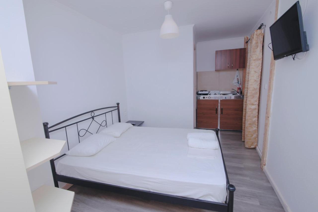 Orfeas Studios Vasiliki Exteriér fotografie